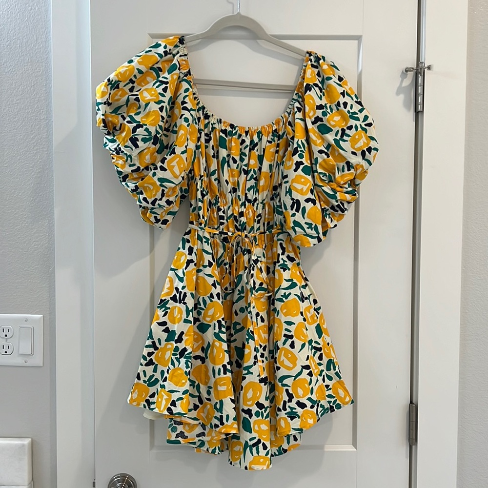 Lemon puff sleeve dress